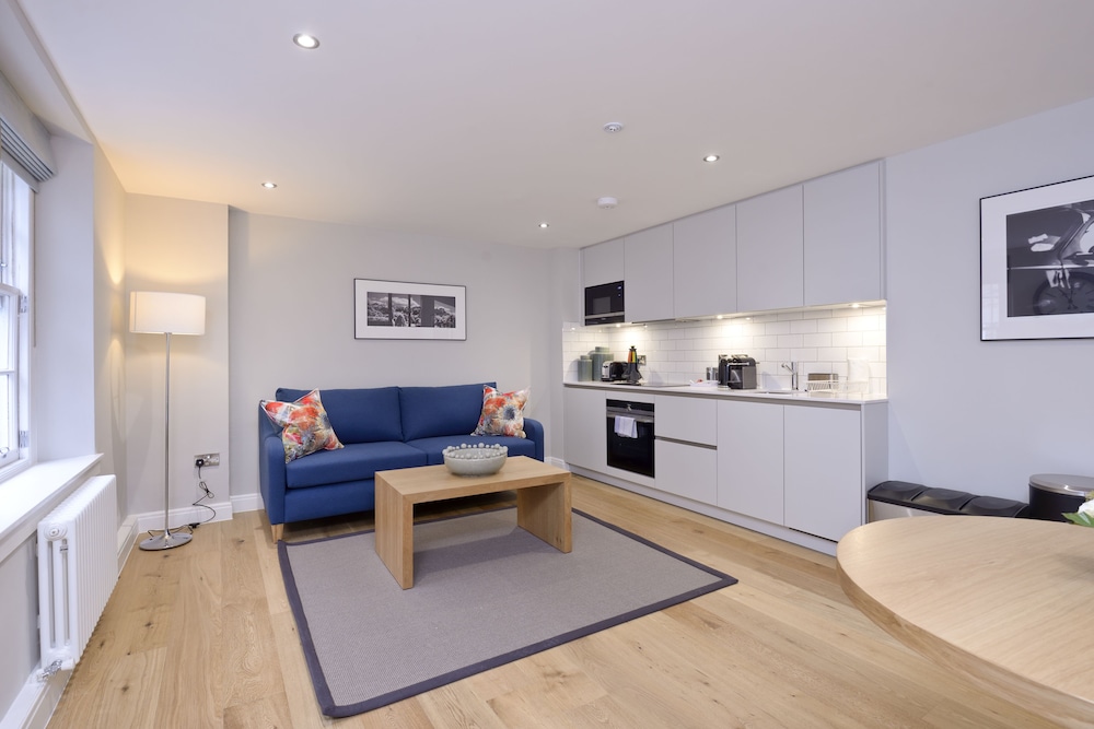 Destiny Scotland New Town Apartments 7/15