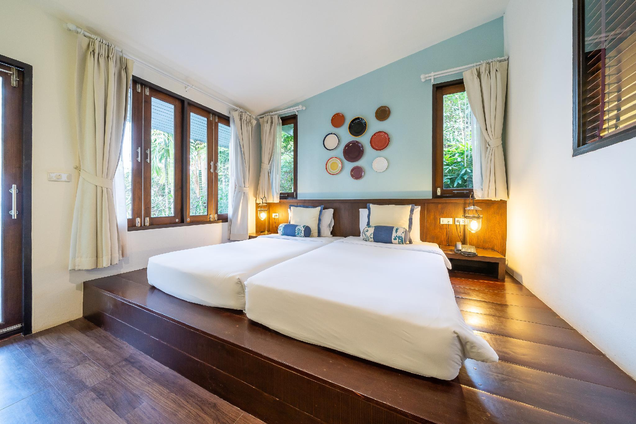 Hill, Deluxe, Double Bed