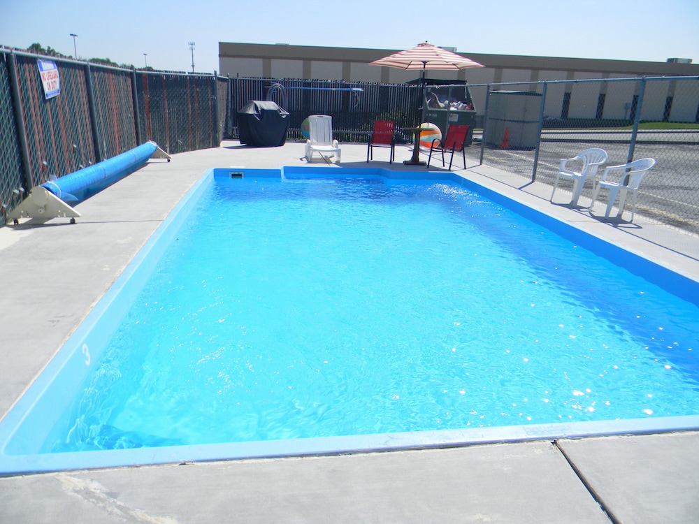 Kennewick Suites 26/58