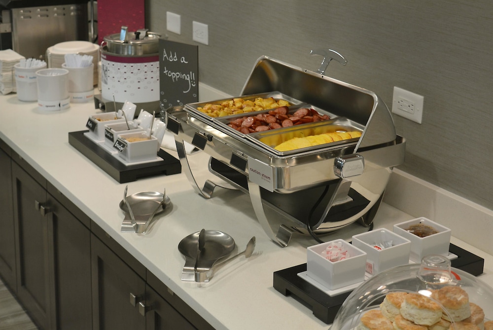 Hampton Inn & Suites Philadelphia/Media 37/47