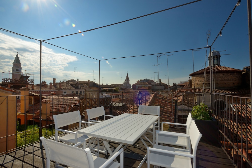 Residence La Fenice 30/50