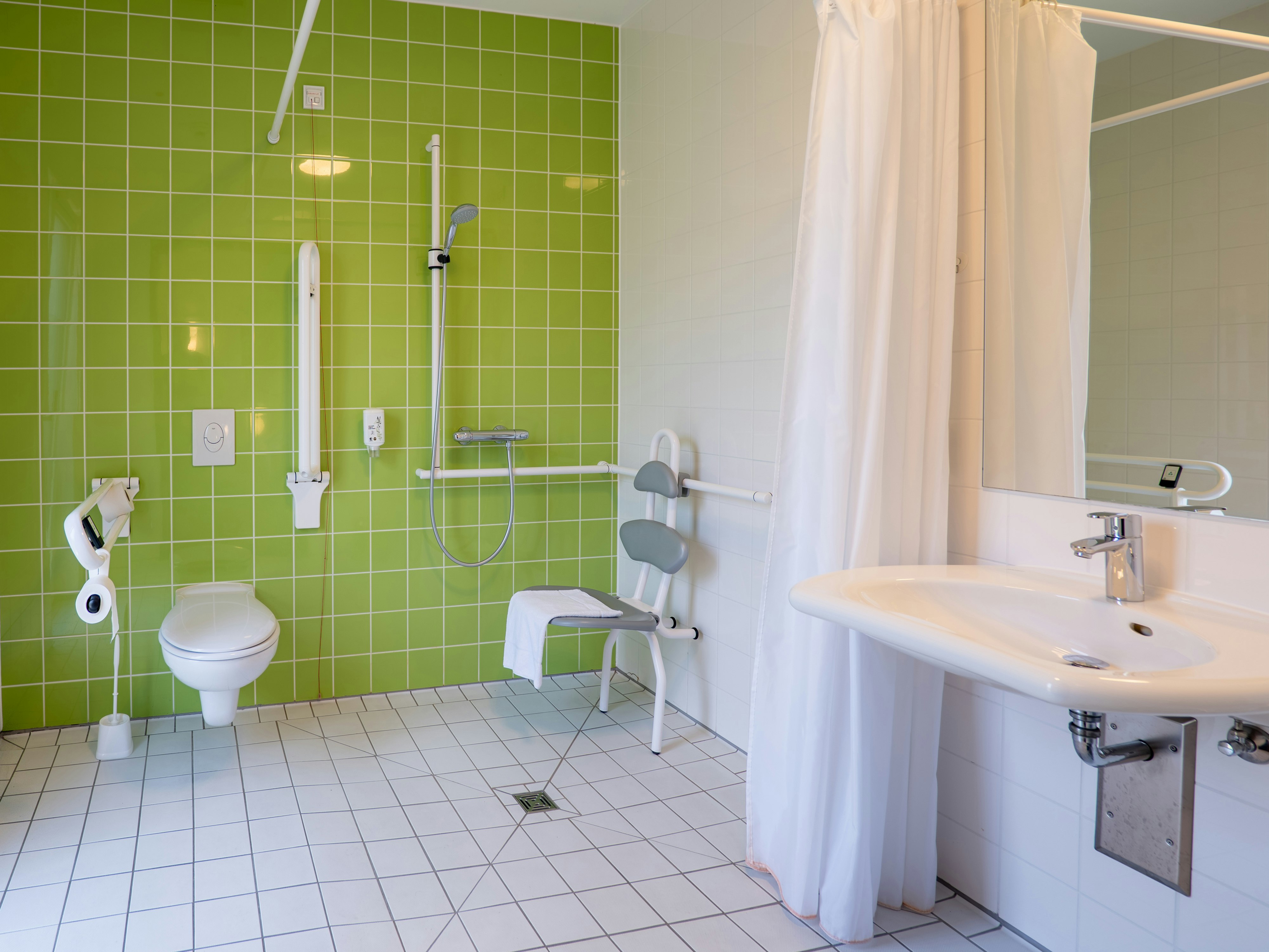 B&B Hotel Offenburg 30/30