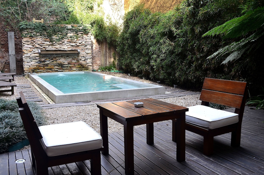 Mine Hotel Boutique 62/69