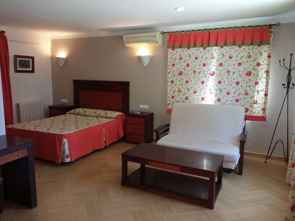 COMFORT, DOUBLE OR TWIN BED