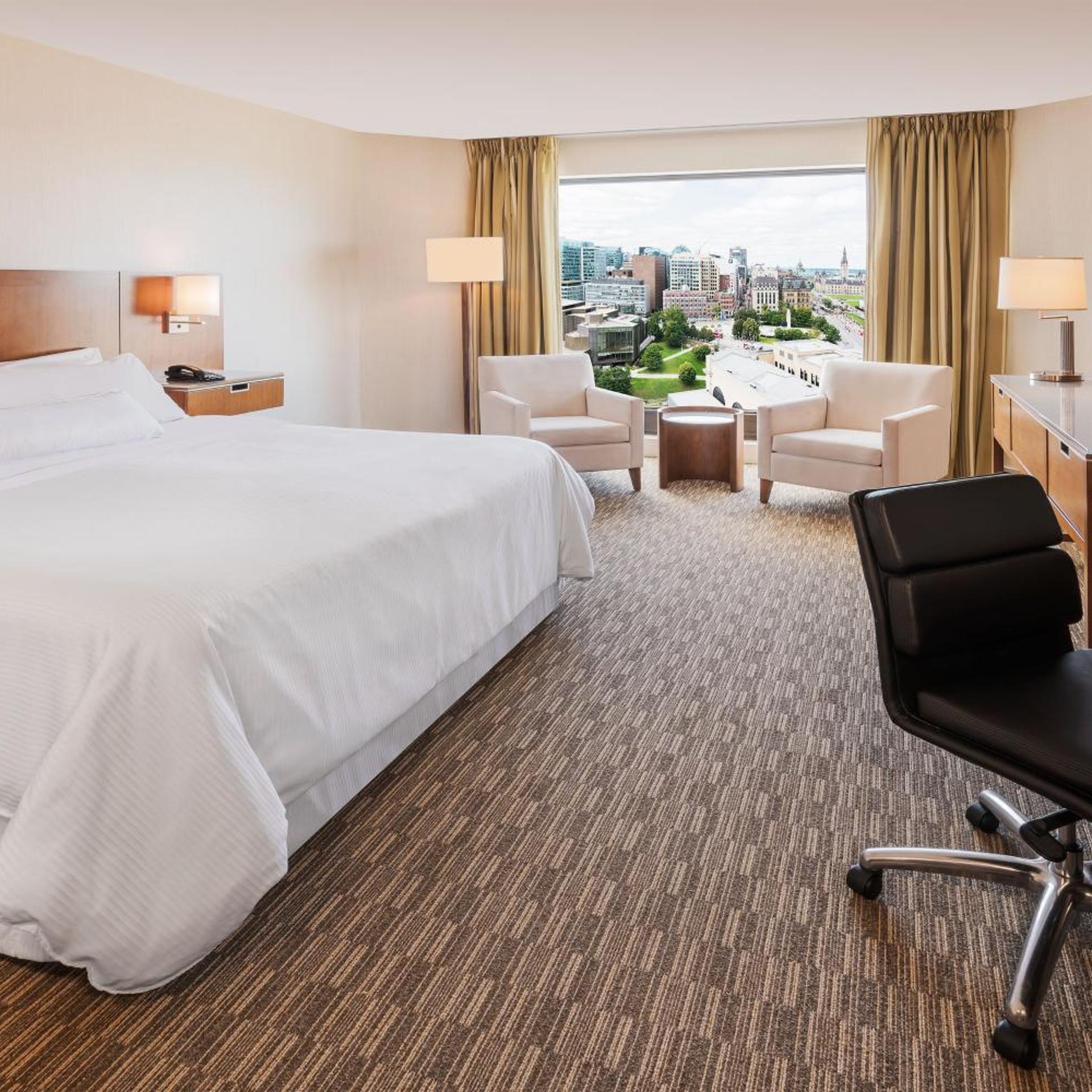 Executive, Suite, King Bed, Parliament View