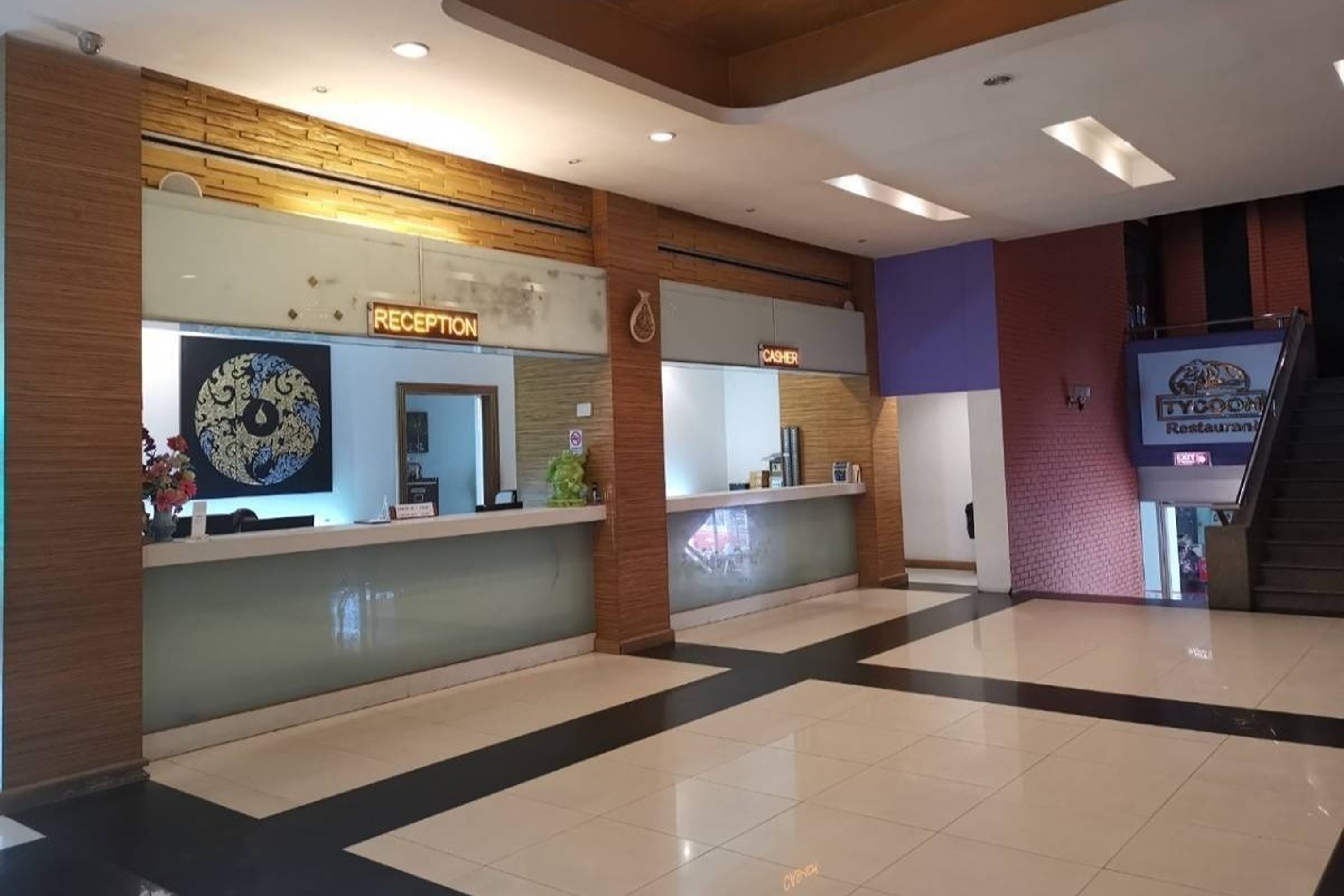Sun City Pattaya Hotel 8/40