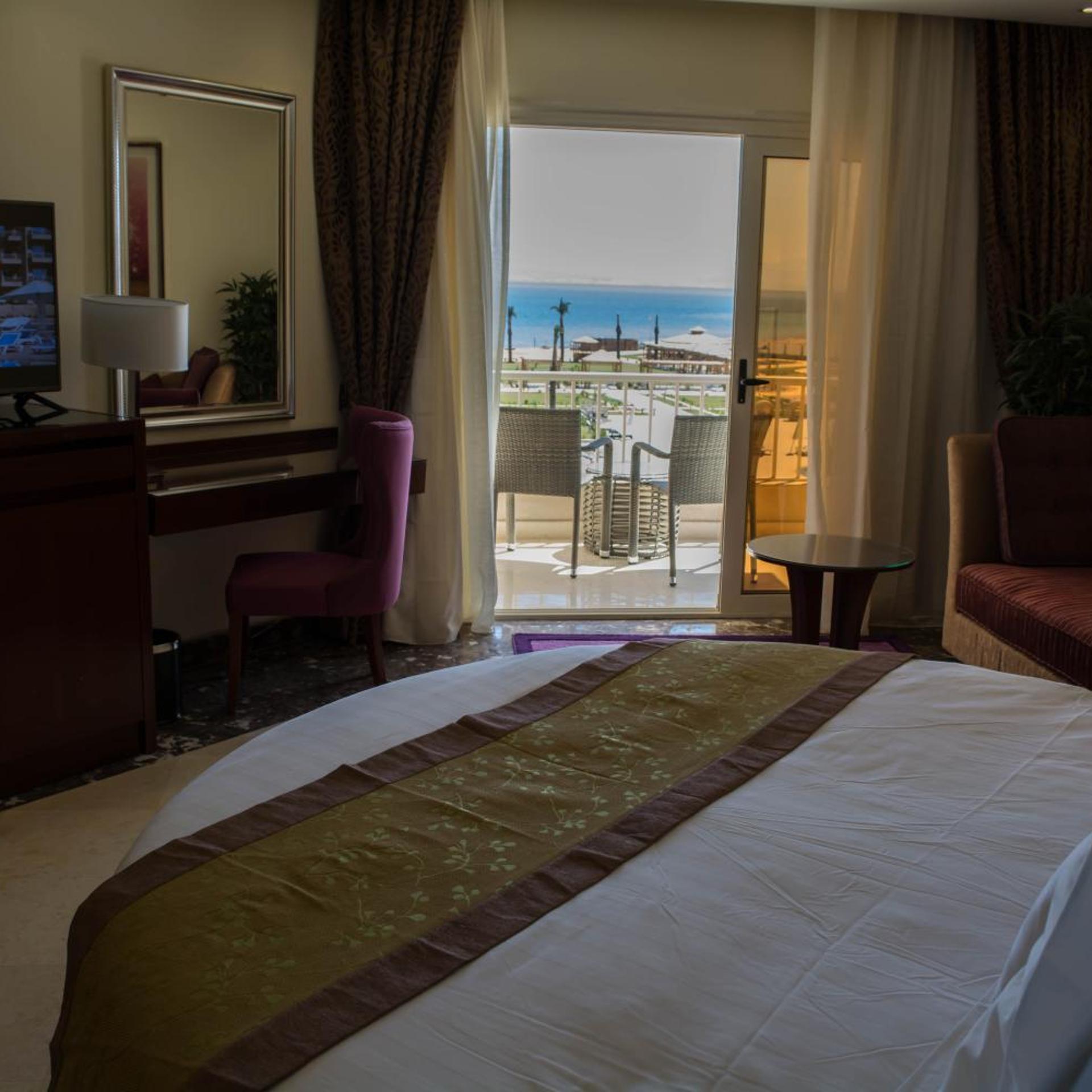جناح مع أريكة، TOLIP TABA RESORT AND SPA 3/8