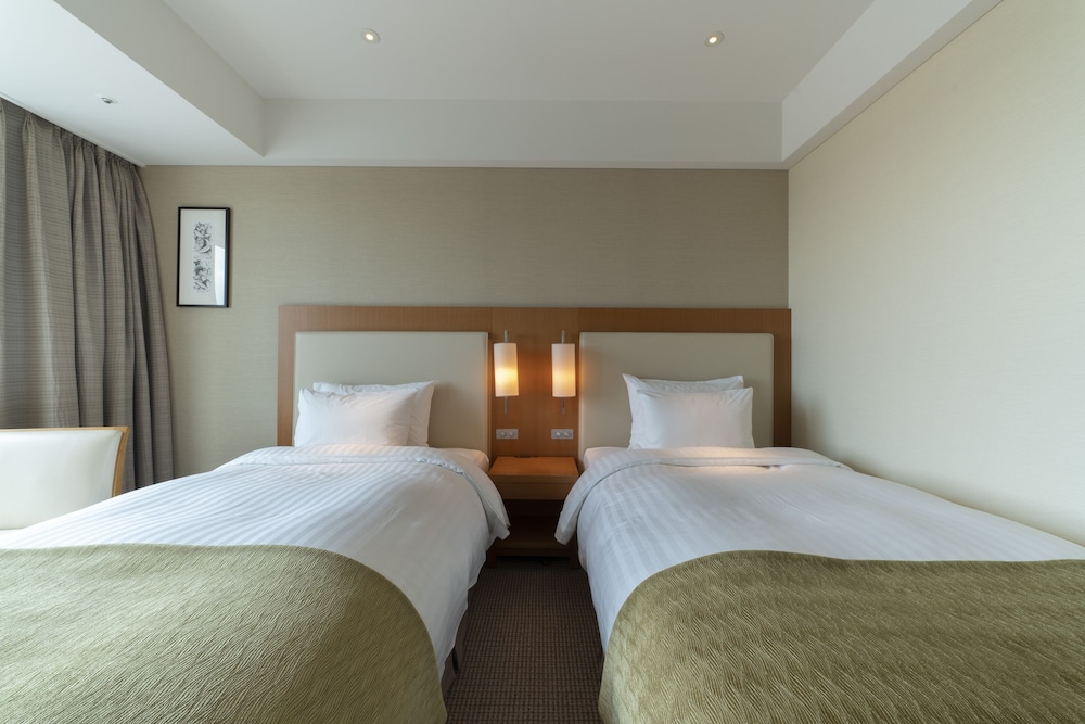 Moderate, Twin Beds، Associa Shin Yokohama 5/10