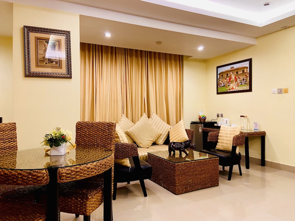 HOTEL KRC PALACE 30/37