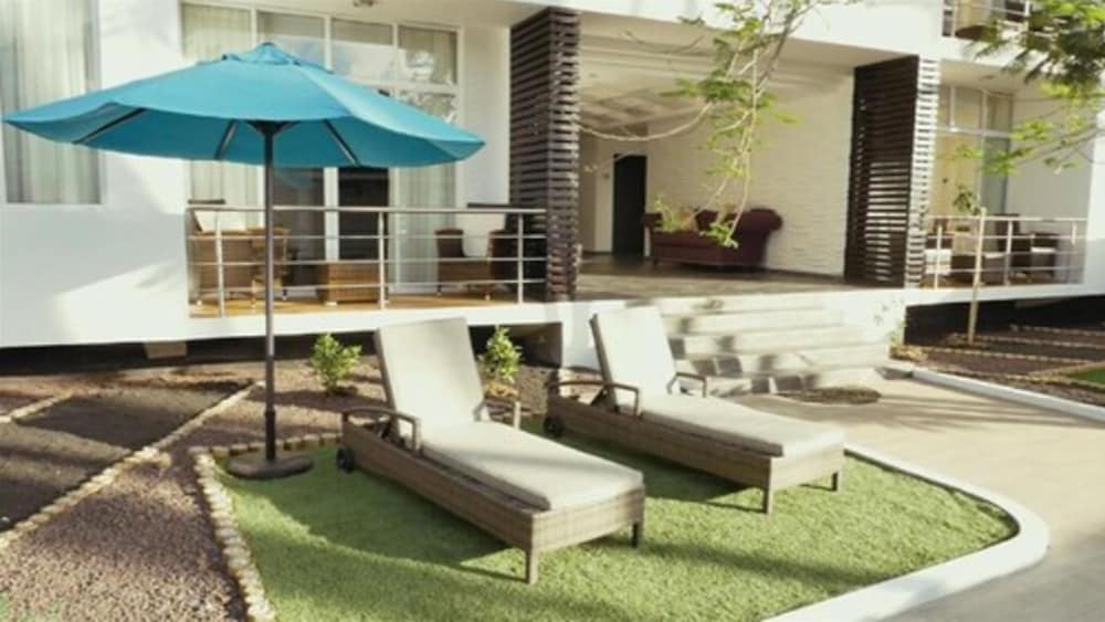 Ikala Galapagos Hotel 10/48