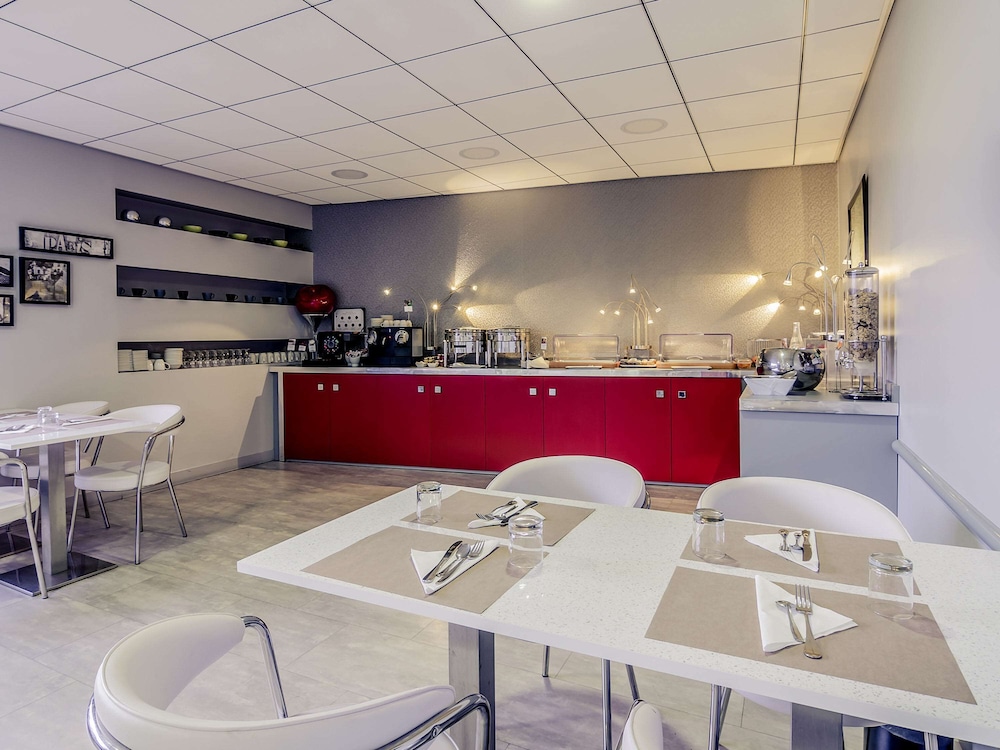 MERCURE CERGY PONTOISE CENTRE 48/70