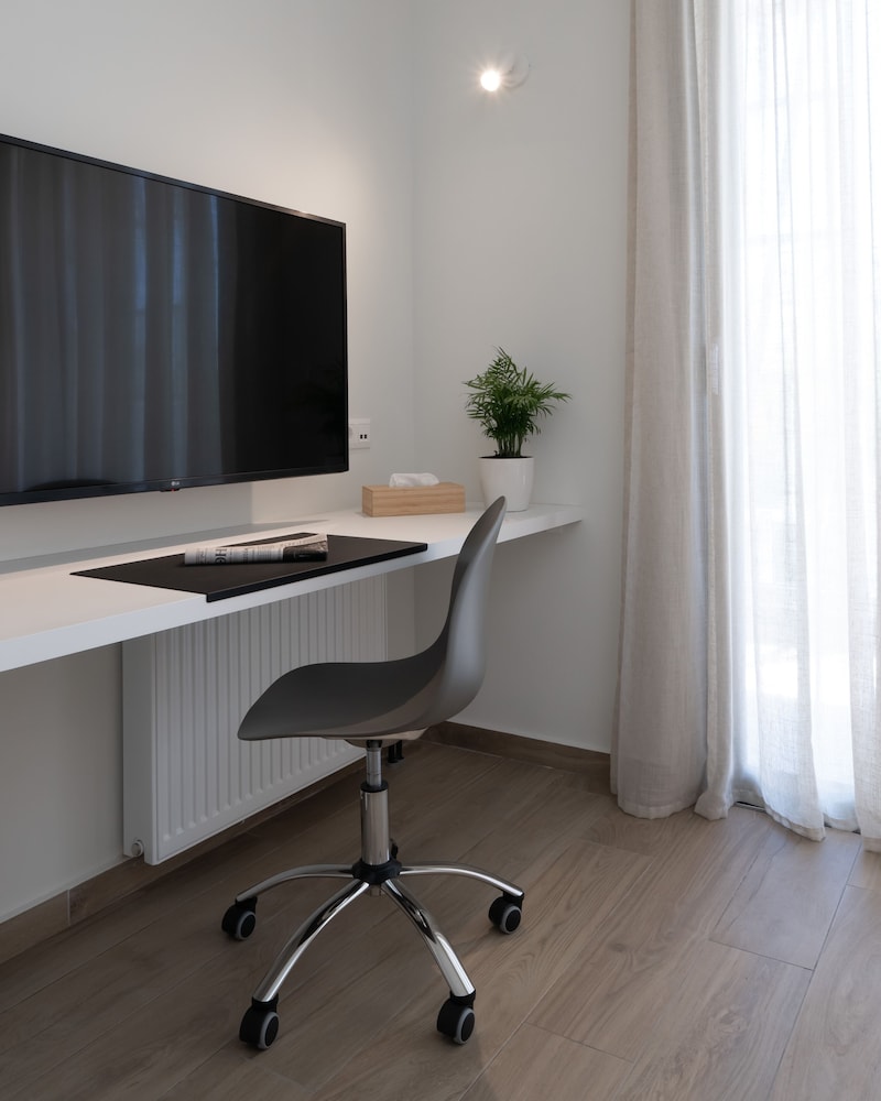 Athens Hill Luxury Apartments 54/64