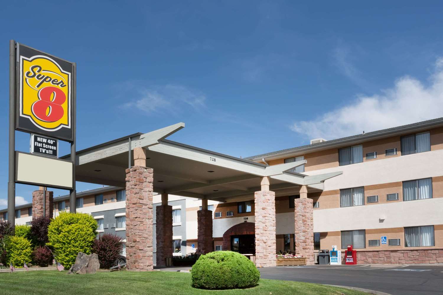 Super 8 by Wyndham Grand Junction Colorado 2/17