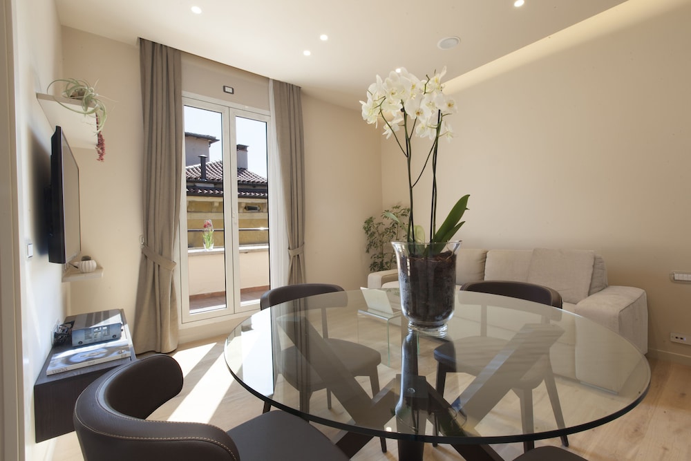 Oriana Suites Verona 37/51