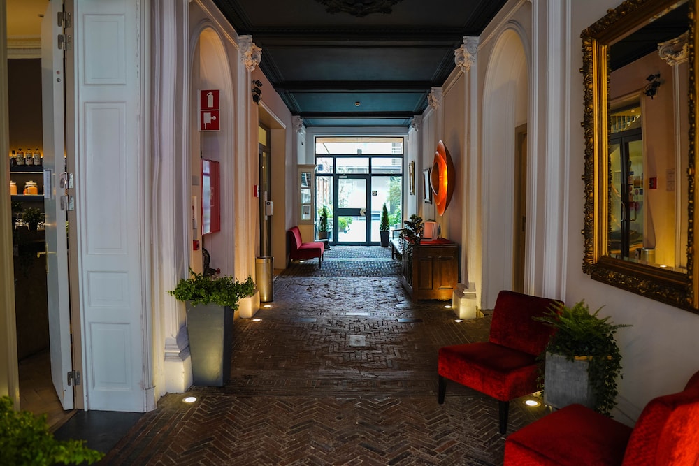 Hotel De Flandre 3/32