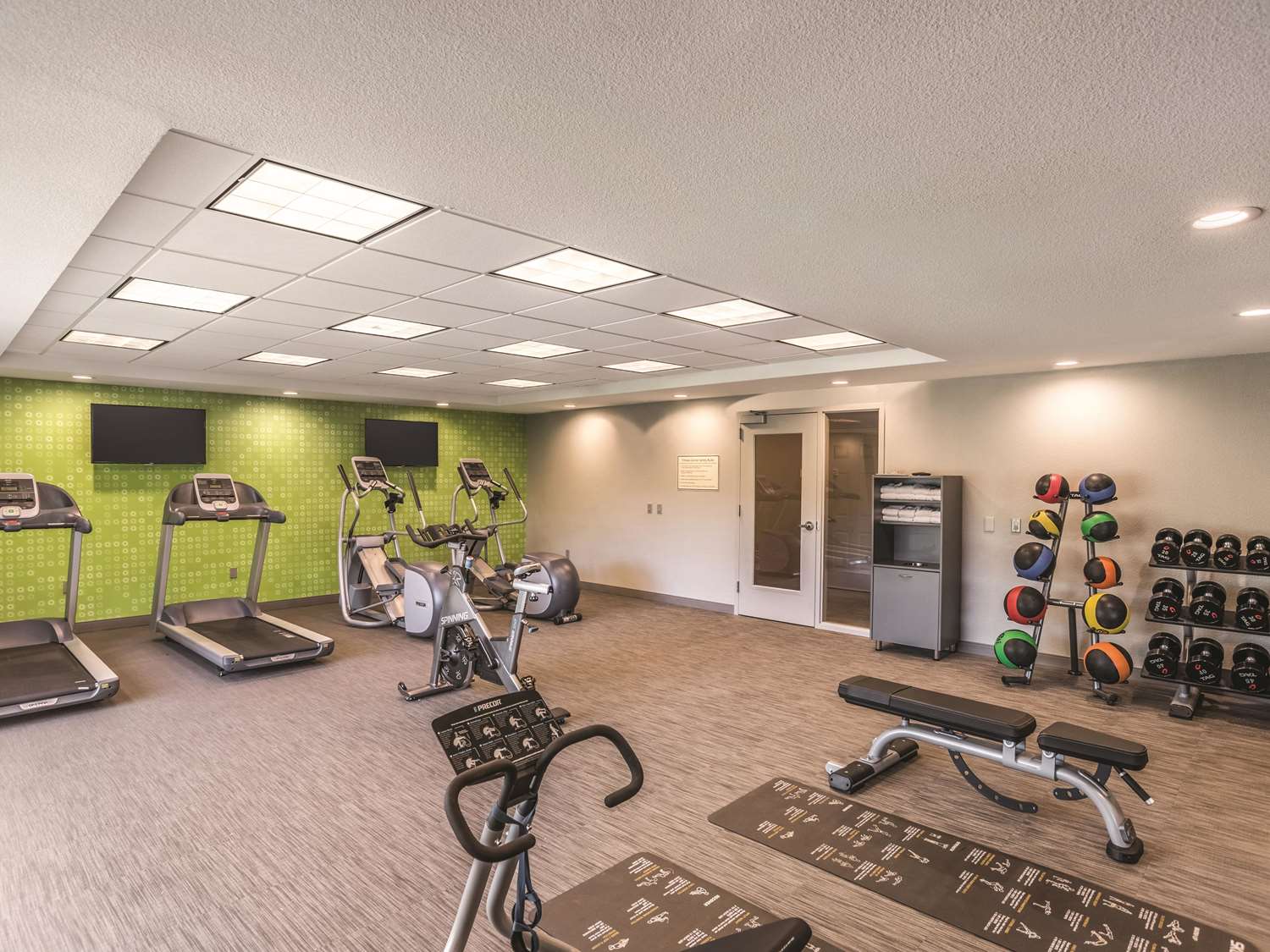 La Quinta Inn & Suites by Wyndham Phoenix Chandler 19/41