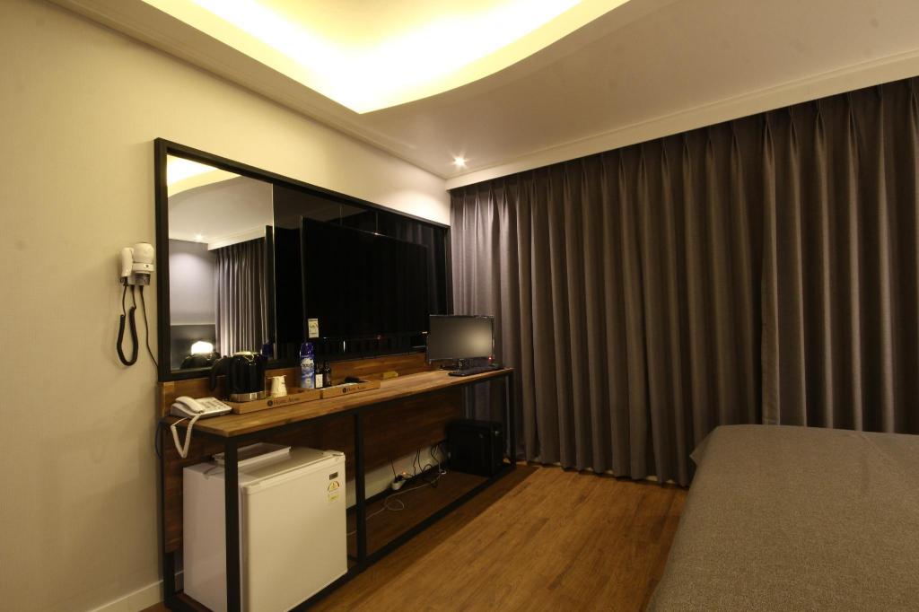 Asome Hotel 41/42