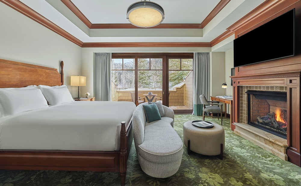 Residential, Empire, Suite, 2 King Beds, 2 Sofa