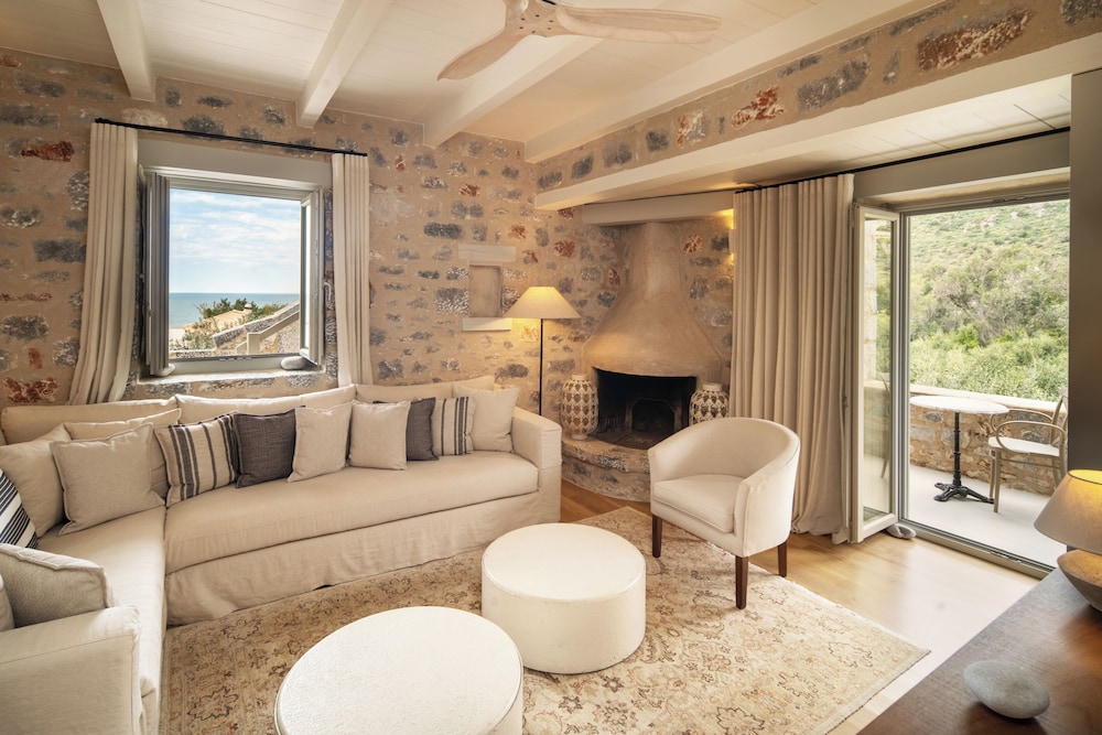 Porto Vitilo Boutique Hotel 28/48
