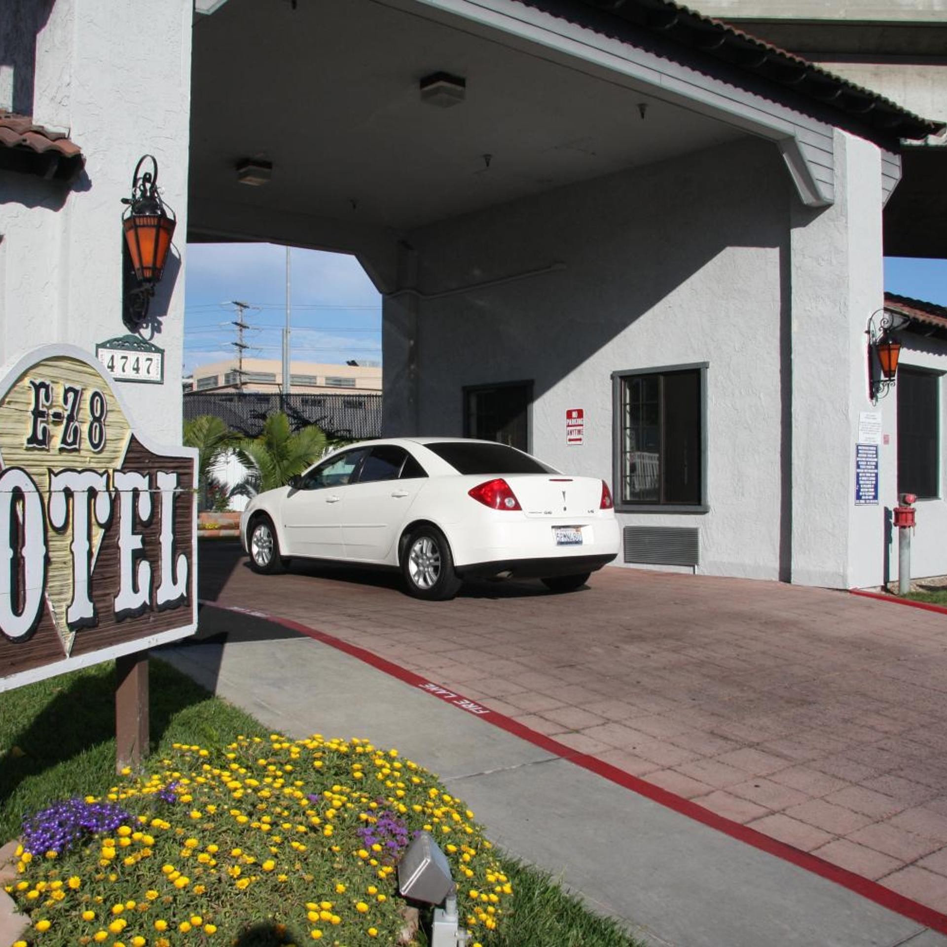 EZ 8 Motel Old Town 18/24