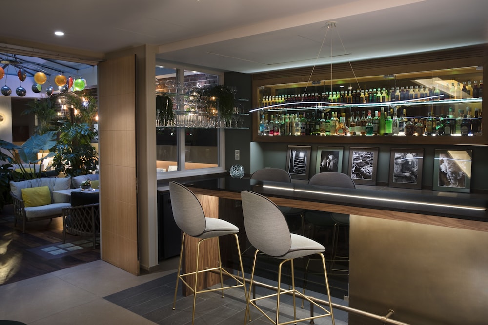Hotel Le Six 45/63