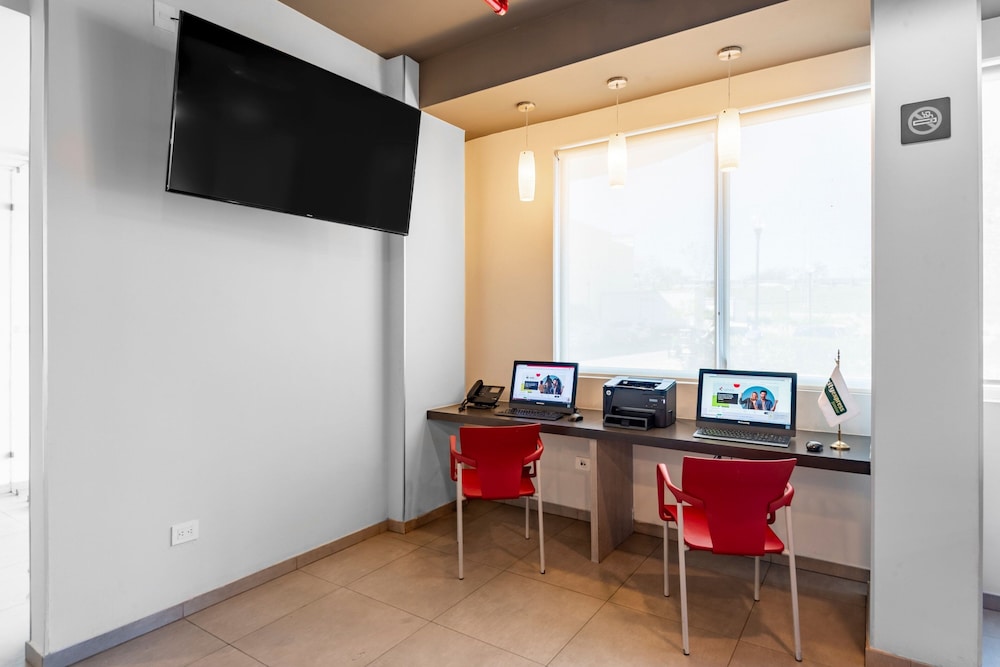 City Express Junior by Marriott Merida Altabrisa 43/47