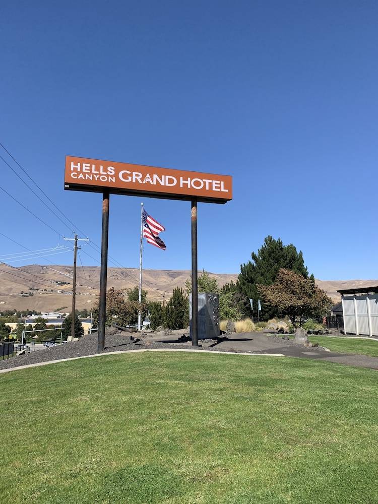 Hells Canyon Grand Hotel, an Ascend Collection Hotel 69/73
