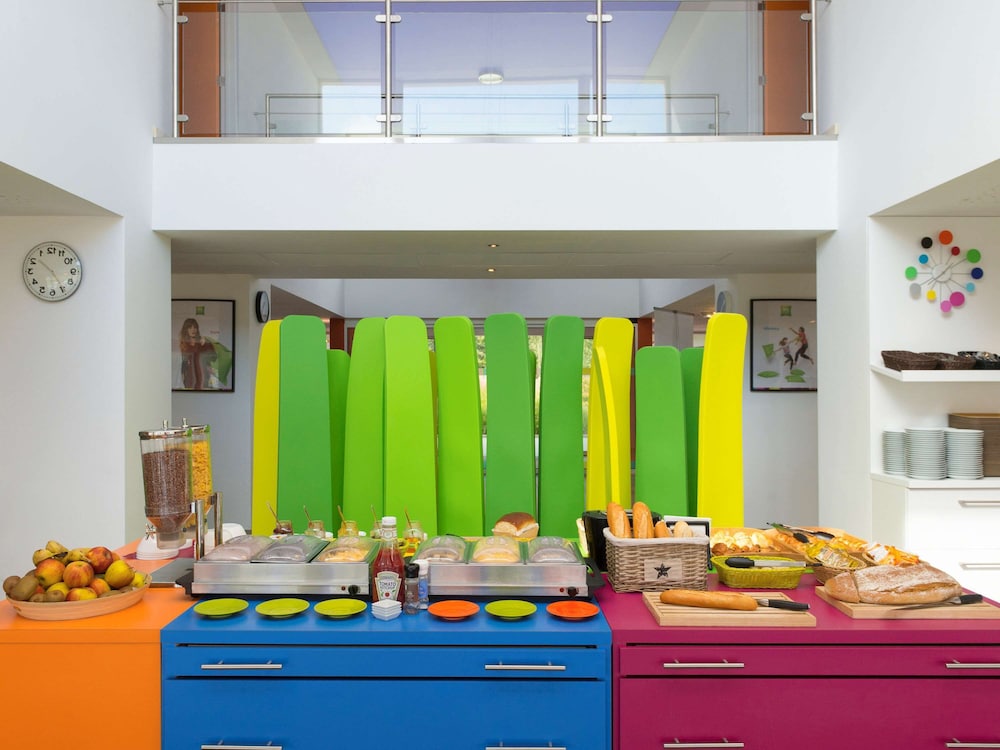 IBIS STYLES NIVELLES 42/73
