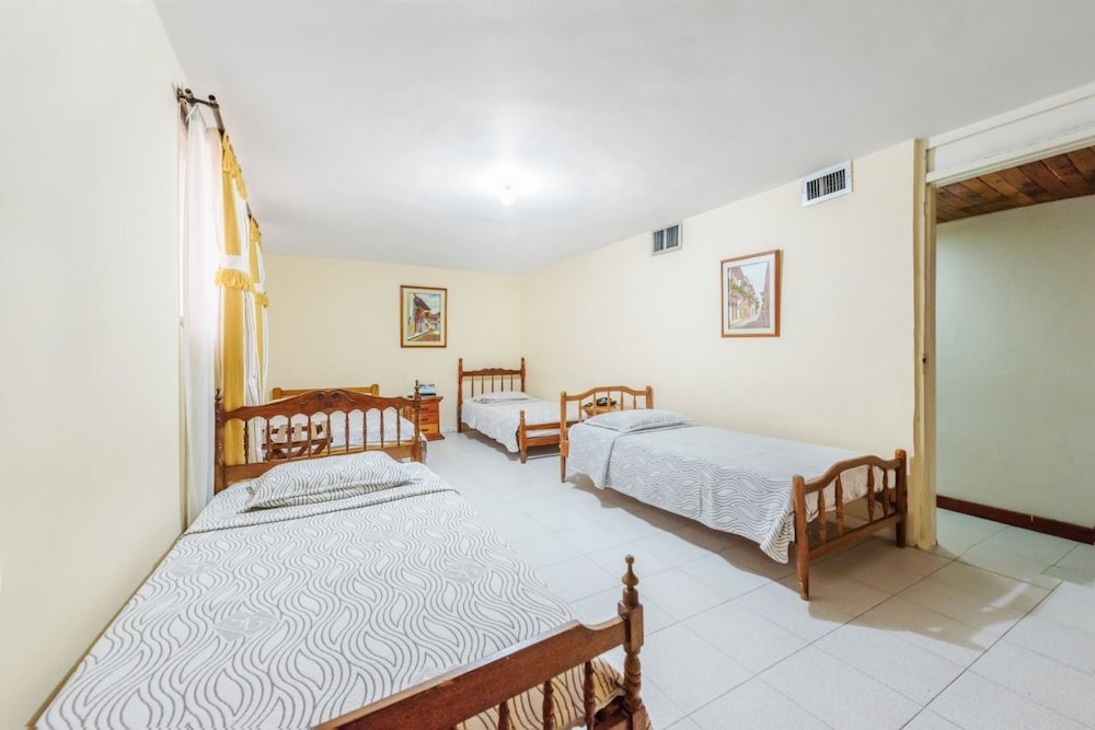 Veleros Hotel 45/57