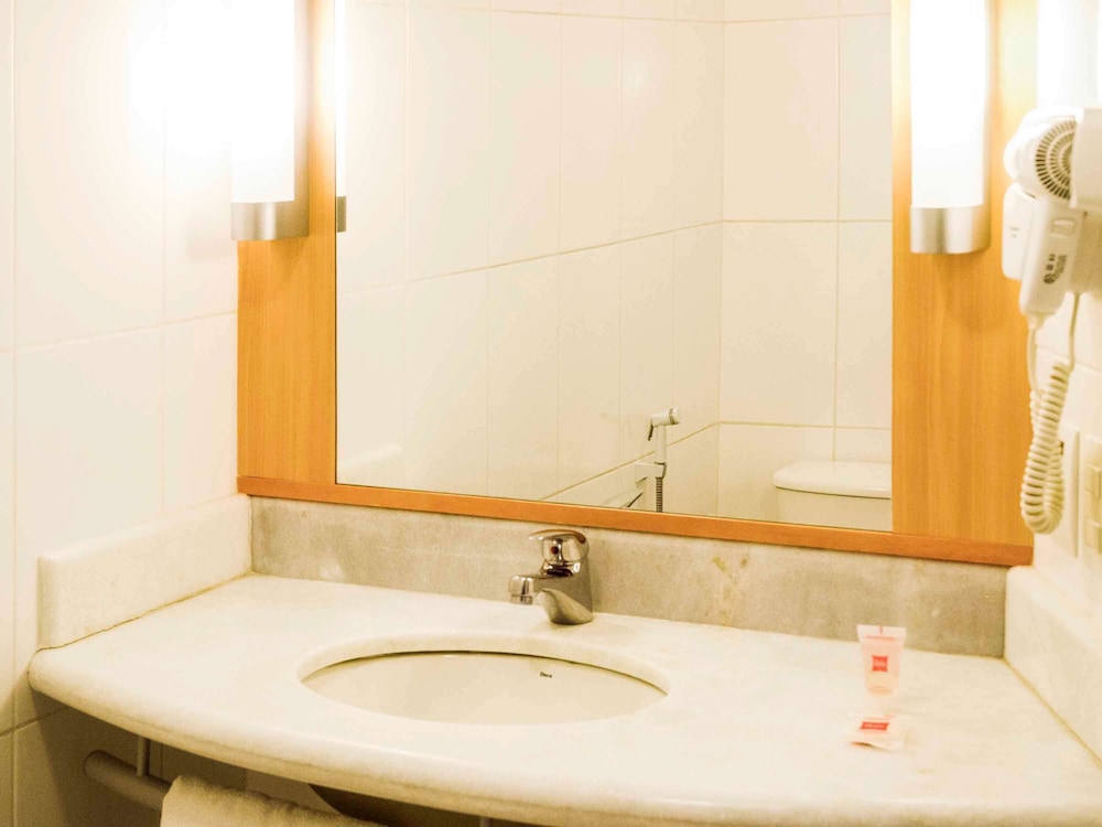 Ibis Petrolina 49/50