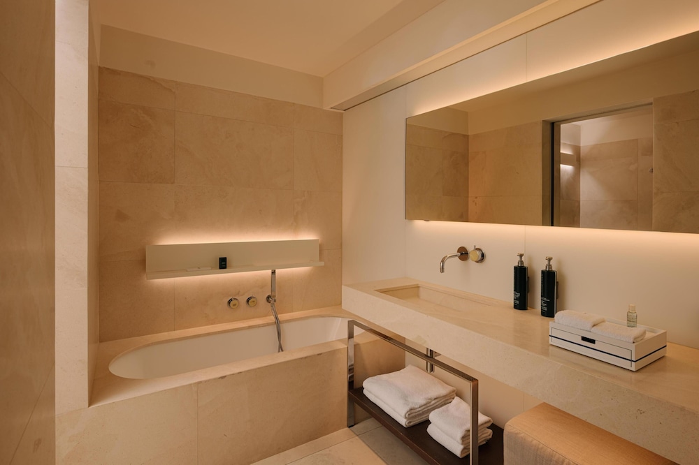 Loft, Suite, King Bed، Hilton Lake Como 10/10