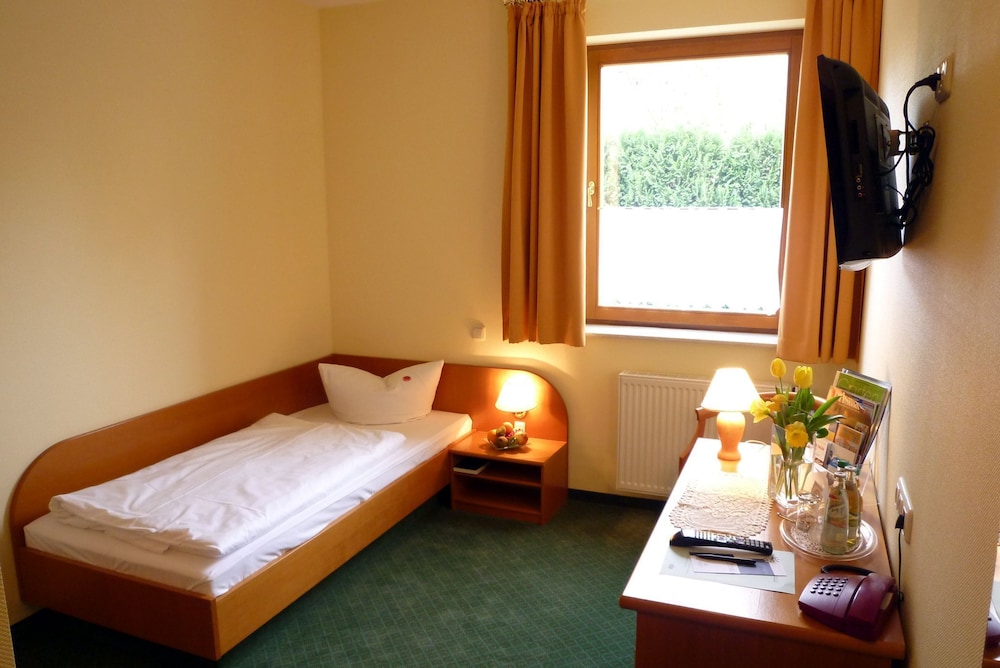 Landhotel Dresden 15/50