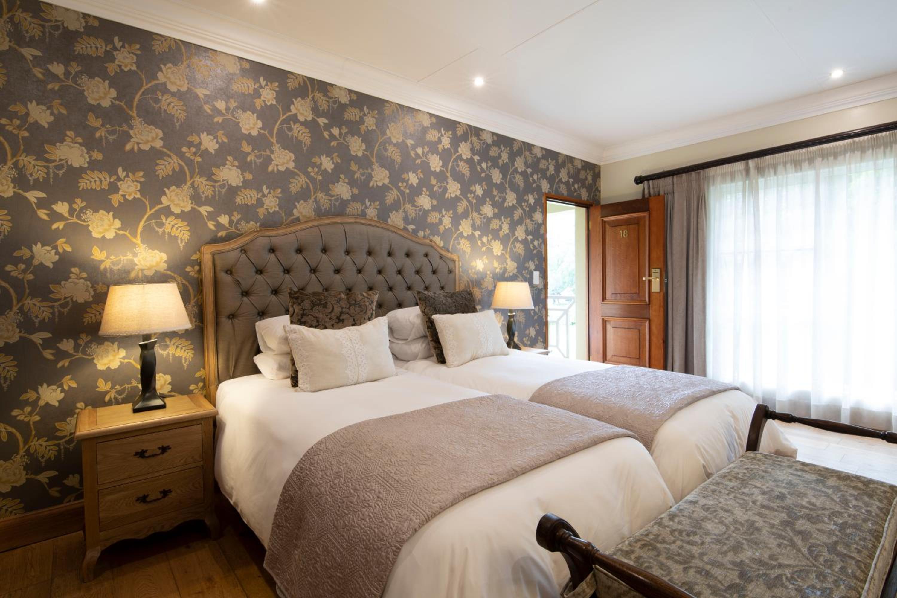 THREE RIVERS LODGE & VILLA ANNA SOPHIA 13/50