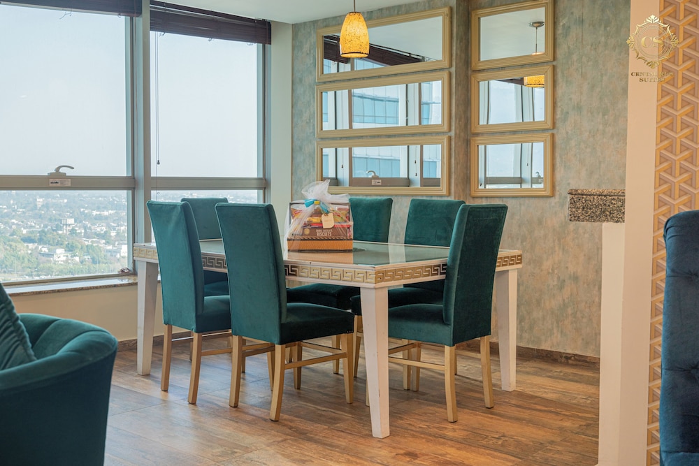 Centaurus Hotel Suites 31/42