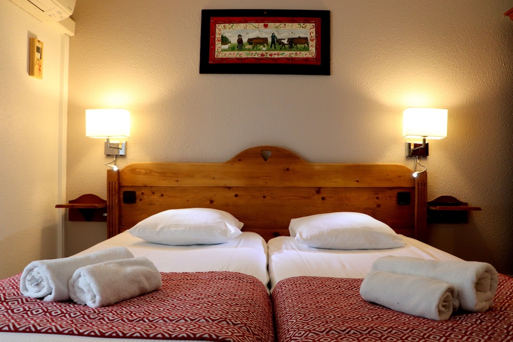 Hotel the Originals Porte de Geneve Annemasse Sud 19/54