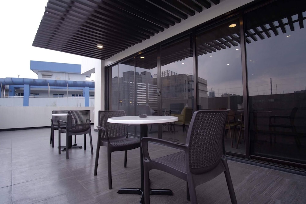 Artemis Place Makati 61/69