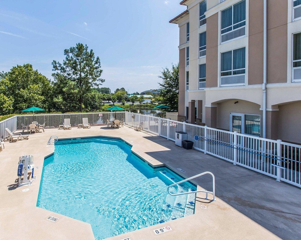 Comfort Suites Valdosta Mall Area 3/45