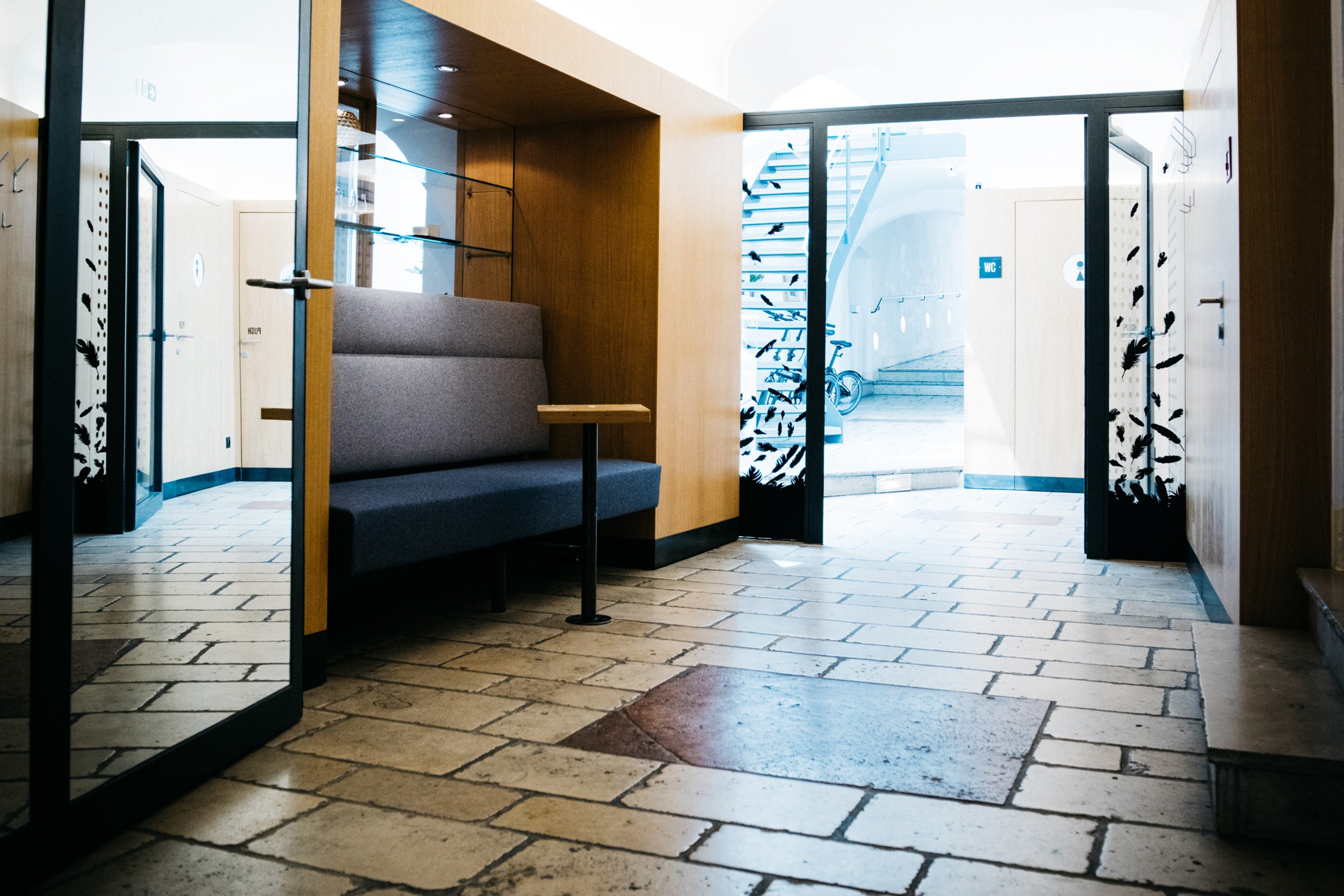 Arthotel Blaue Gans 48/76