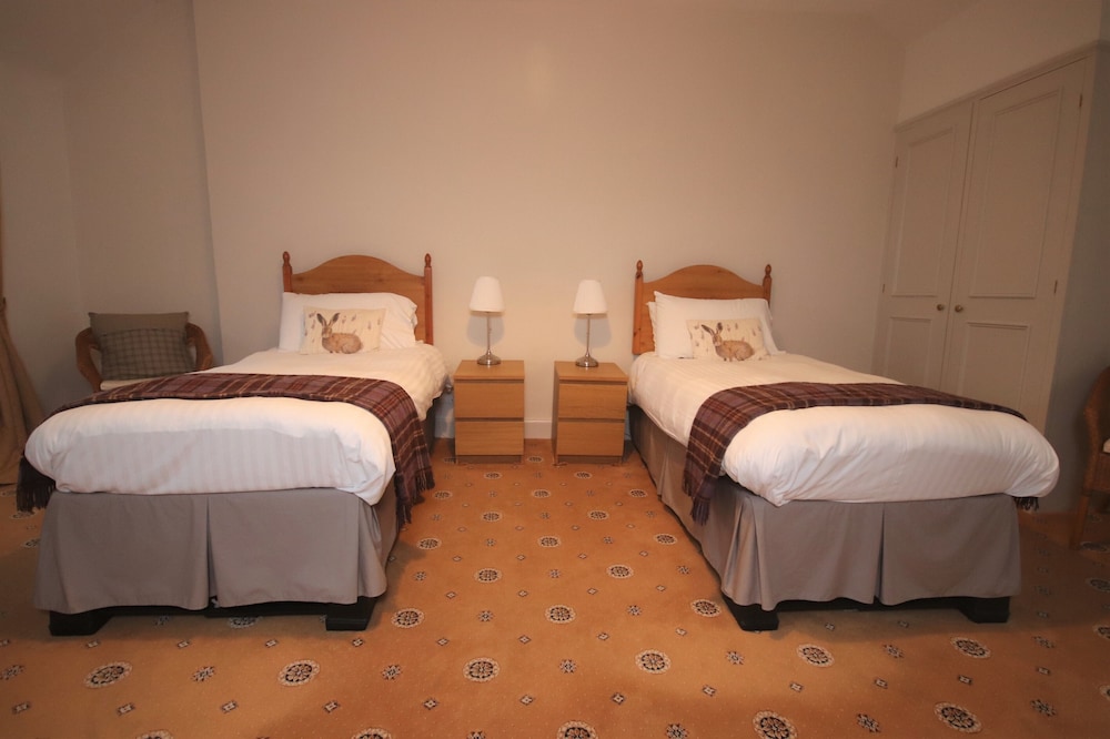 Inglestone House 17/50
