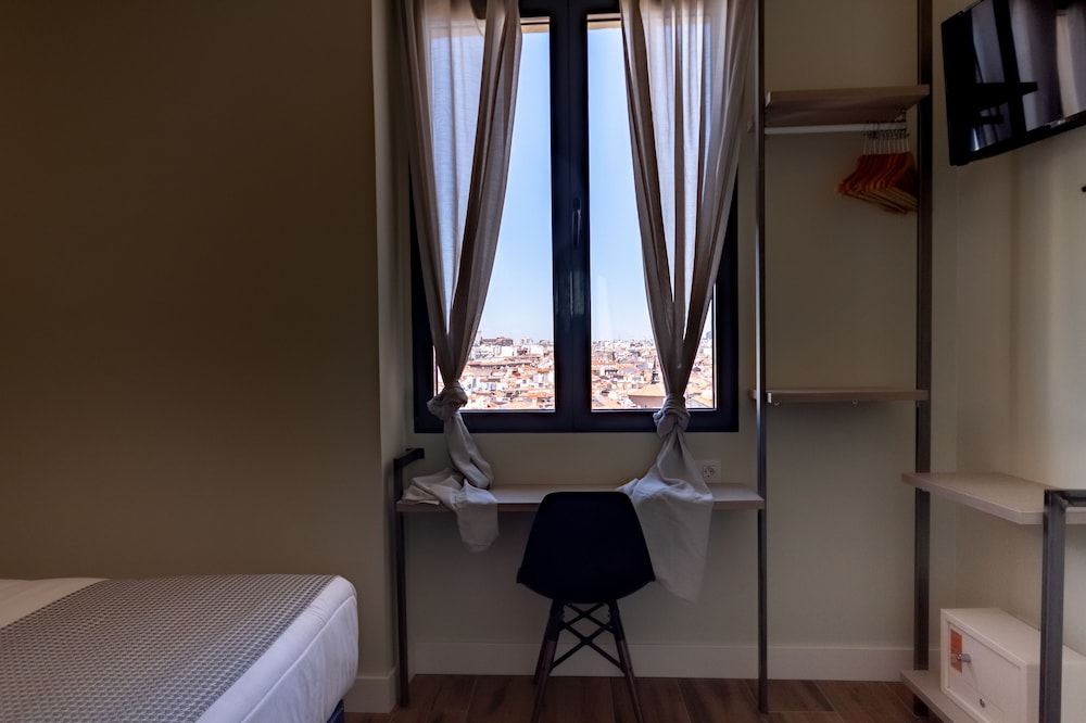 Hostal Charlotte 37/66