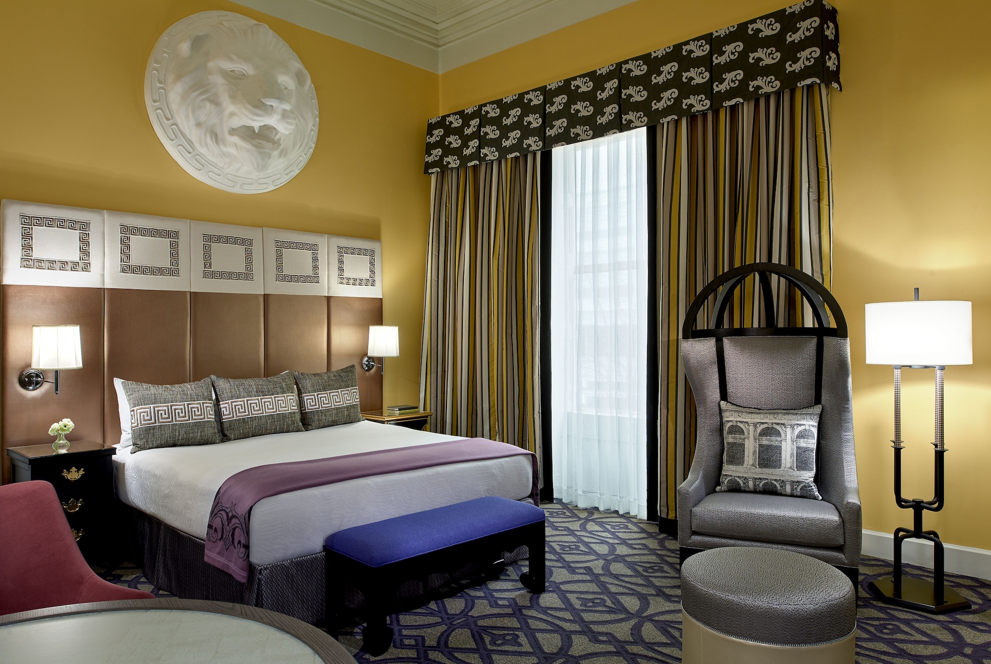 Studio, Suite, King Bed, Dining Area