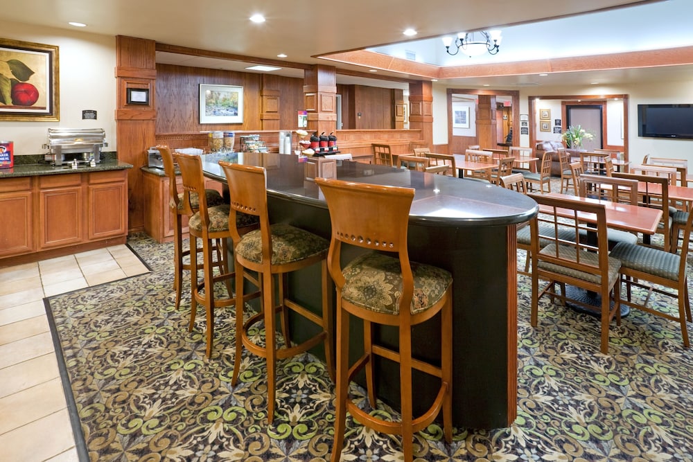 Staybridge Suites Lubbock 48/60