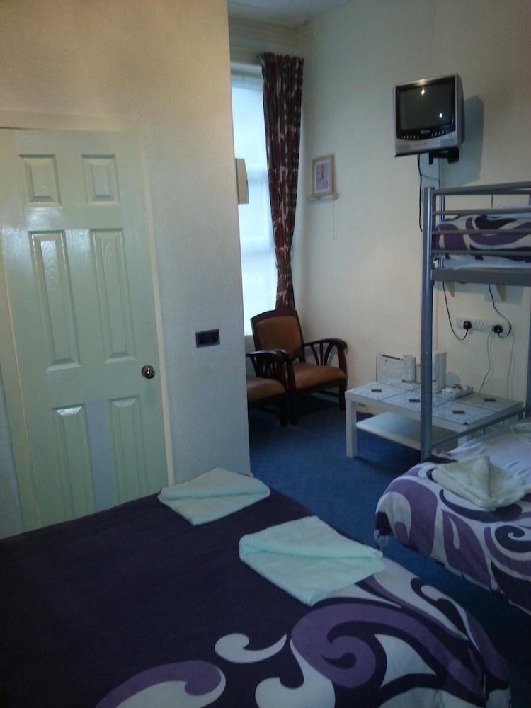 Jesmond International Hotel 46/69