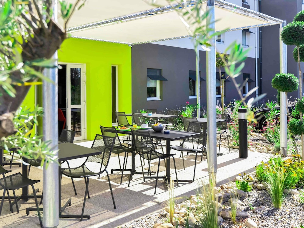 Ibis Budget Saint Martin De Crau Porte De Camargue 51/57