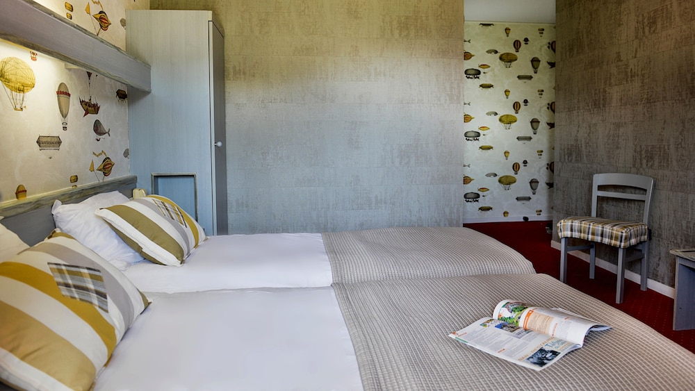 HOTEL LE VIEUX LOGIS 34/34