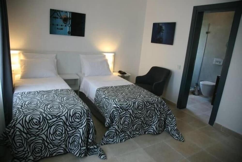 Anemos Hotel 7/46