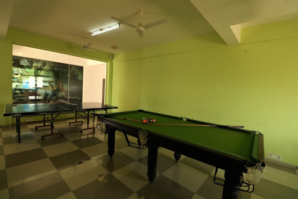Goverdhan Greens Resort Dwarka 30/50