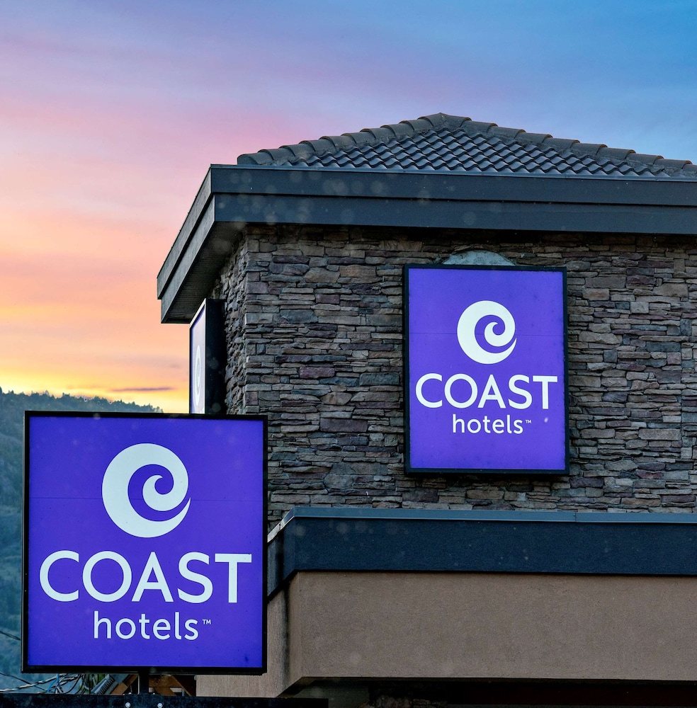 Coast Osoyoos Beach Hotel 1/50
