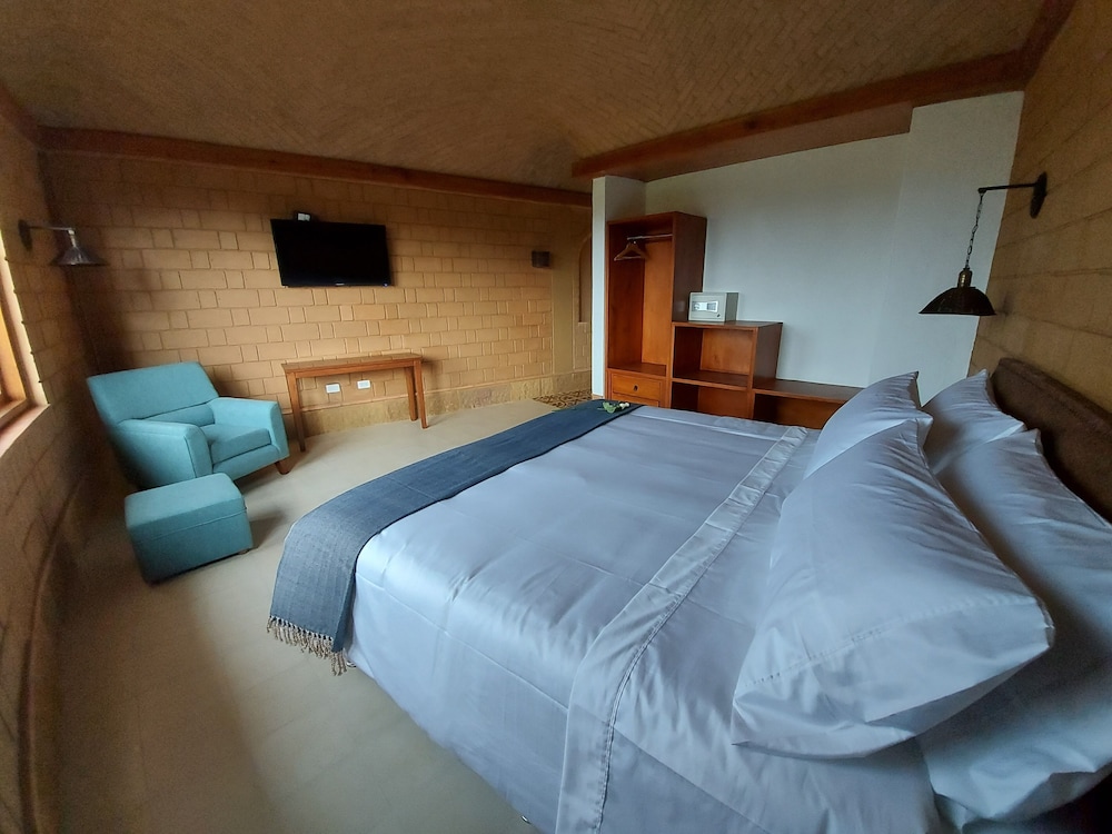 La Alhambra Hotel 9/50