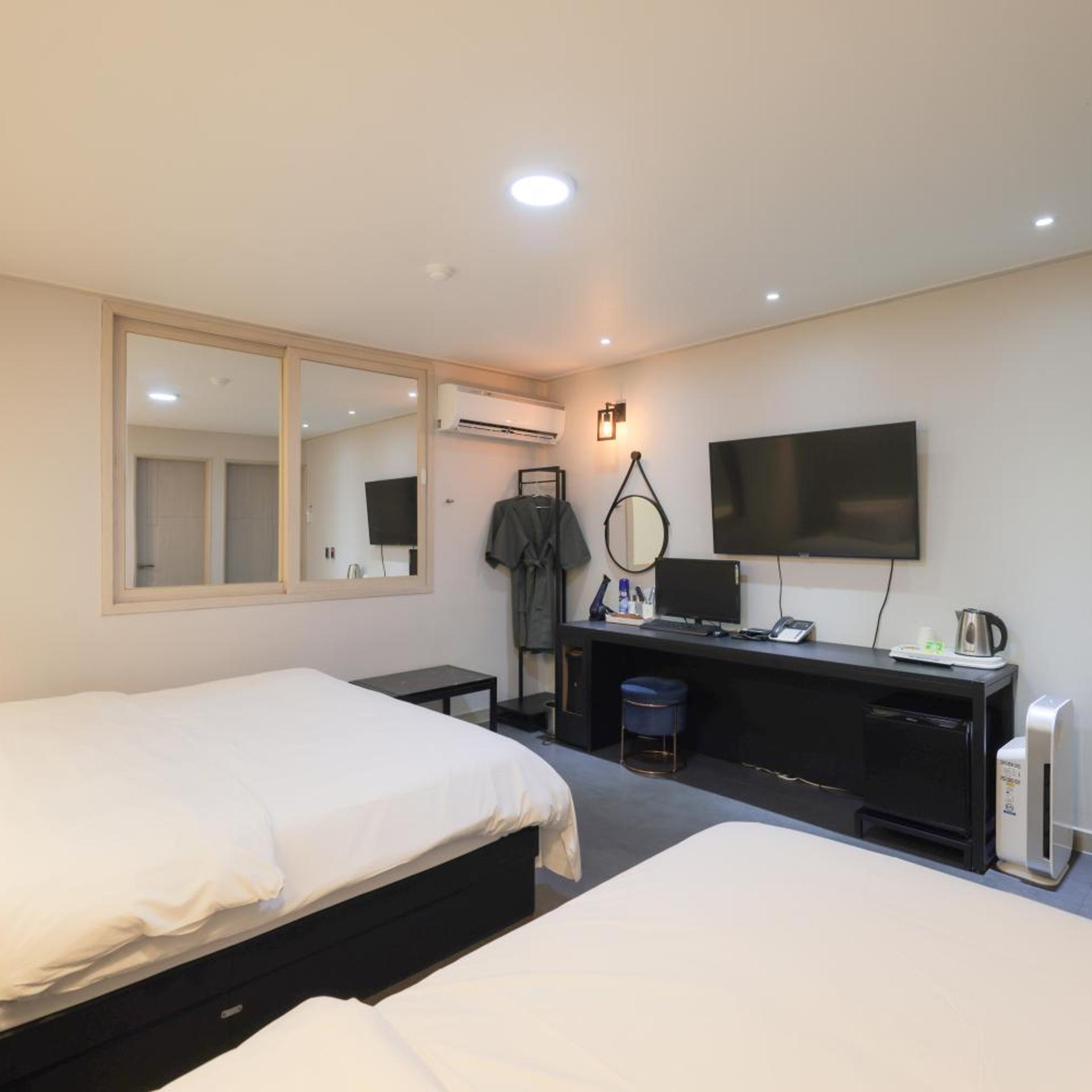 غرفة بسريرين منفصلين، Vip Hotel Mok-Po 4/10
